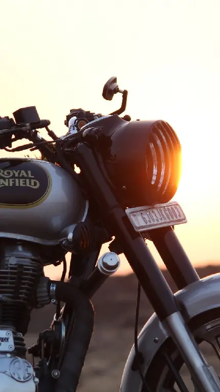 جدیدترین عکس موتور سیکلت رویال انفیلد با کیفیت ۴k