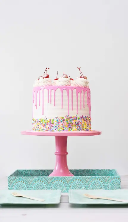 عکس کیک تولد دخترانه شیک لاکچری با طعم لذیذ و فراموش نشدنی
