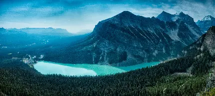 عکس هوایی از کوهستان و طبیعت کشور کانادا 4K