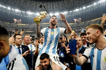عکس خوشحالی تیم ملی آرژانتین با مسی در فینال جام جهانی 2022
