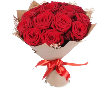 عکس دوربری رایگان از دسته گل رز قرمز با کاغذ کاهی