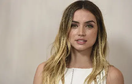 لبخند دلنشین Ana De Armas در یک قاب زیبا