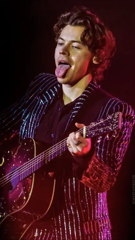 عکس جدید هری استایلز خواننده و آهنگ ساز در کنسرت