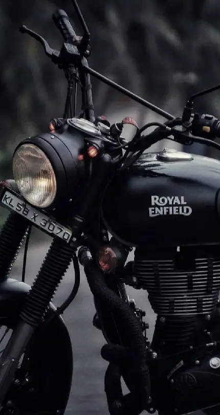 عکس زیبا و خفن از موتور سیکلت رویال انفیلد با کیفیت 4K