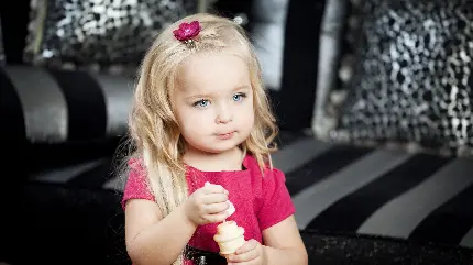 عکس پسر خوشگل چشم رنگی ۱۵ ساله