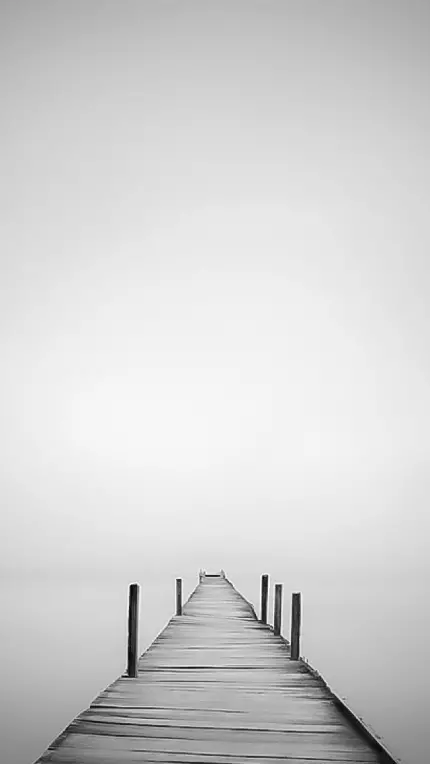 عکس سیاه سفید غمگین