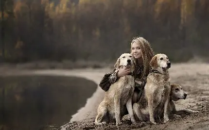 عکس سگ های خانگی مهربان در کنار صاحبشان
