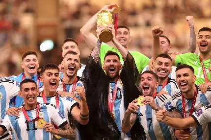 تصویر زمینه خوشحالی تیم آرژانتین بعد از برد فینال جام جهانی قطر