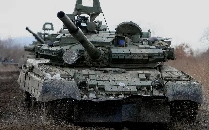 عکس استوک لاکچری از تانک بزرگ نظامی با کیفیت ویژه 4K