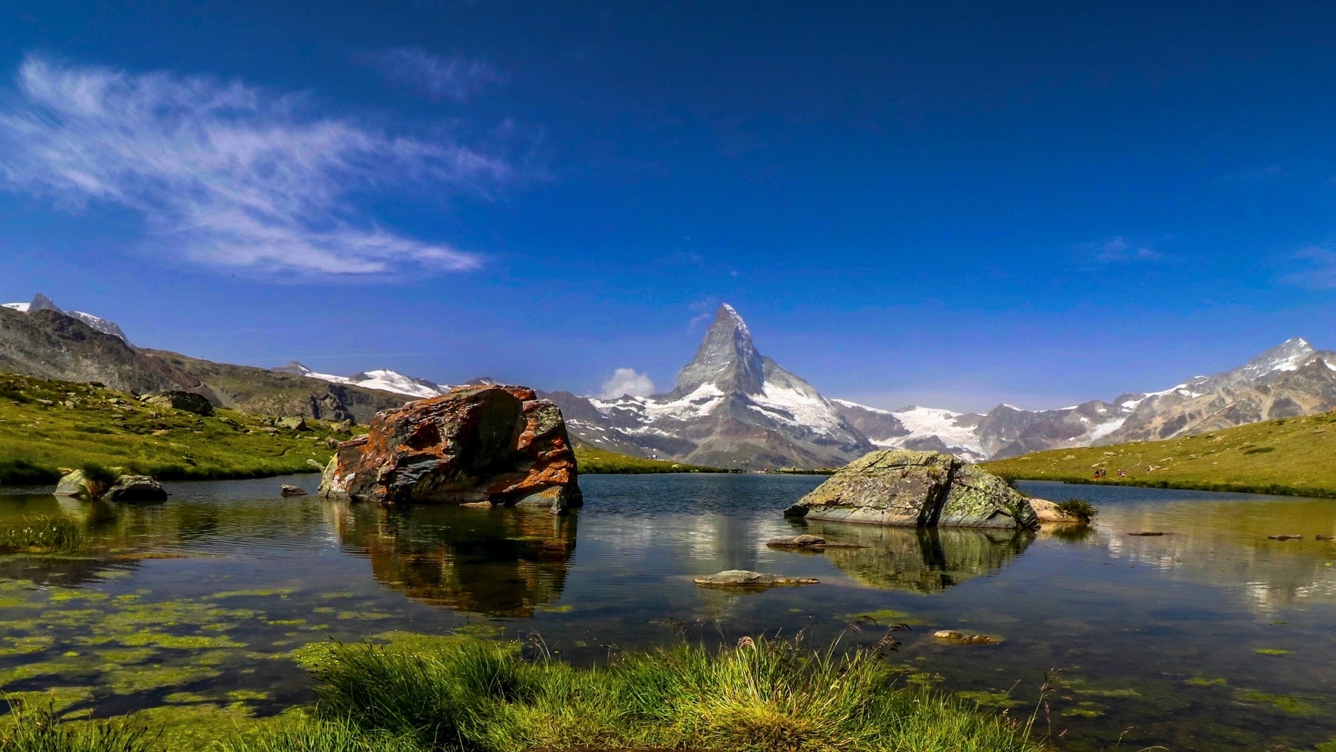 عکس زمینه قشنگ از طبیعت زیبا با کوه برفی عالی برای لپ تاپ