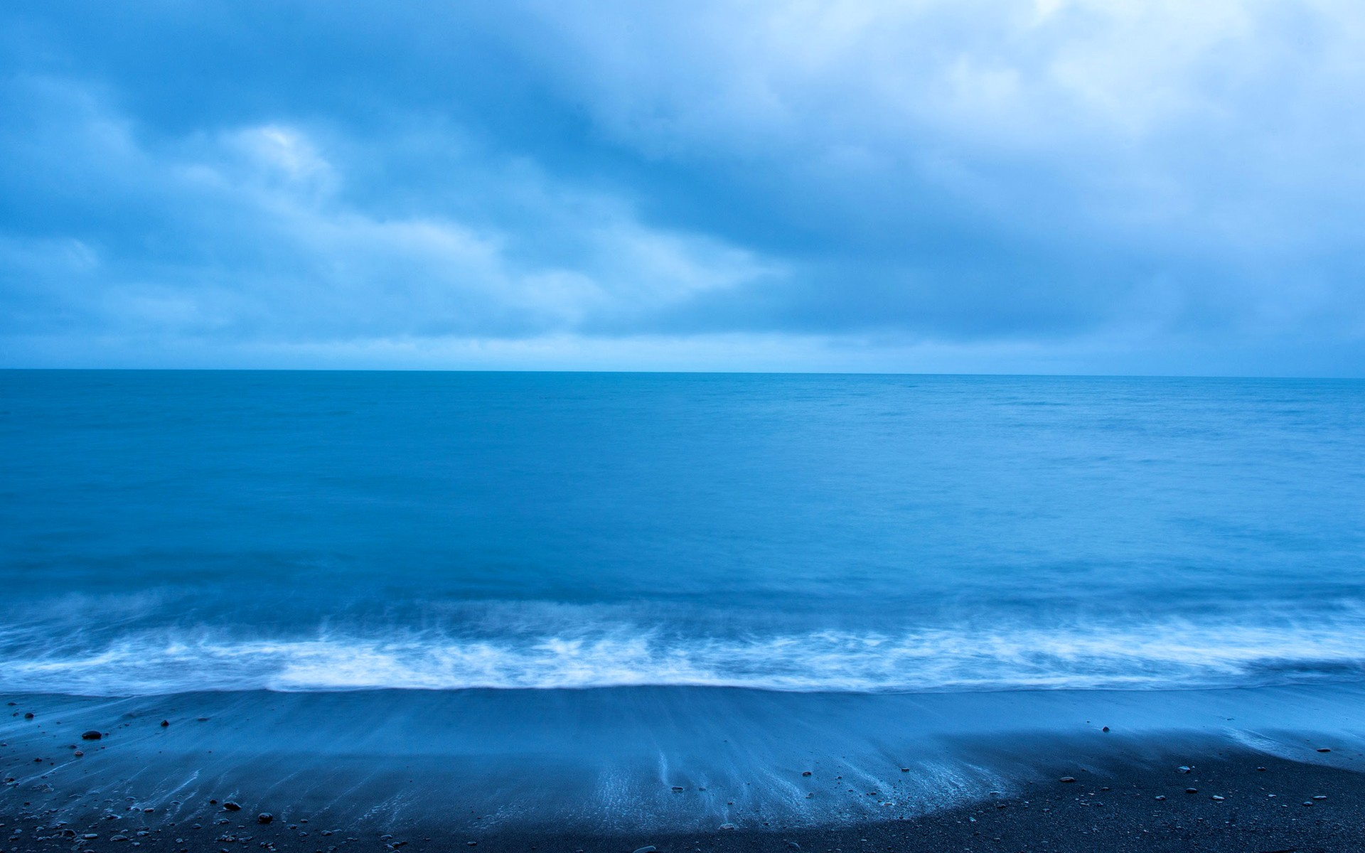 دانلود تصویر Full HD دریای آبی با امواج رویایی
