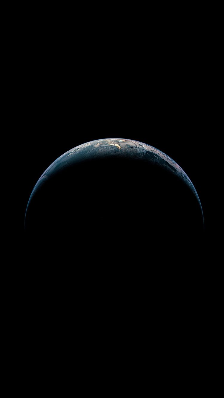 عکس کره زمین با سایه و روشن جالب مخصوص استوری