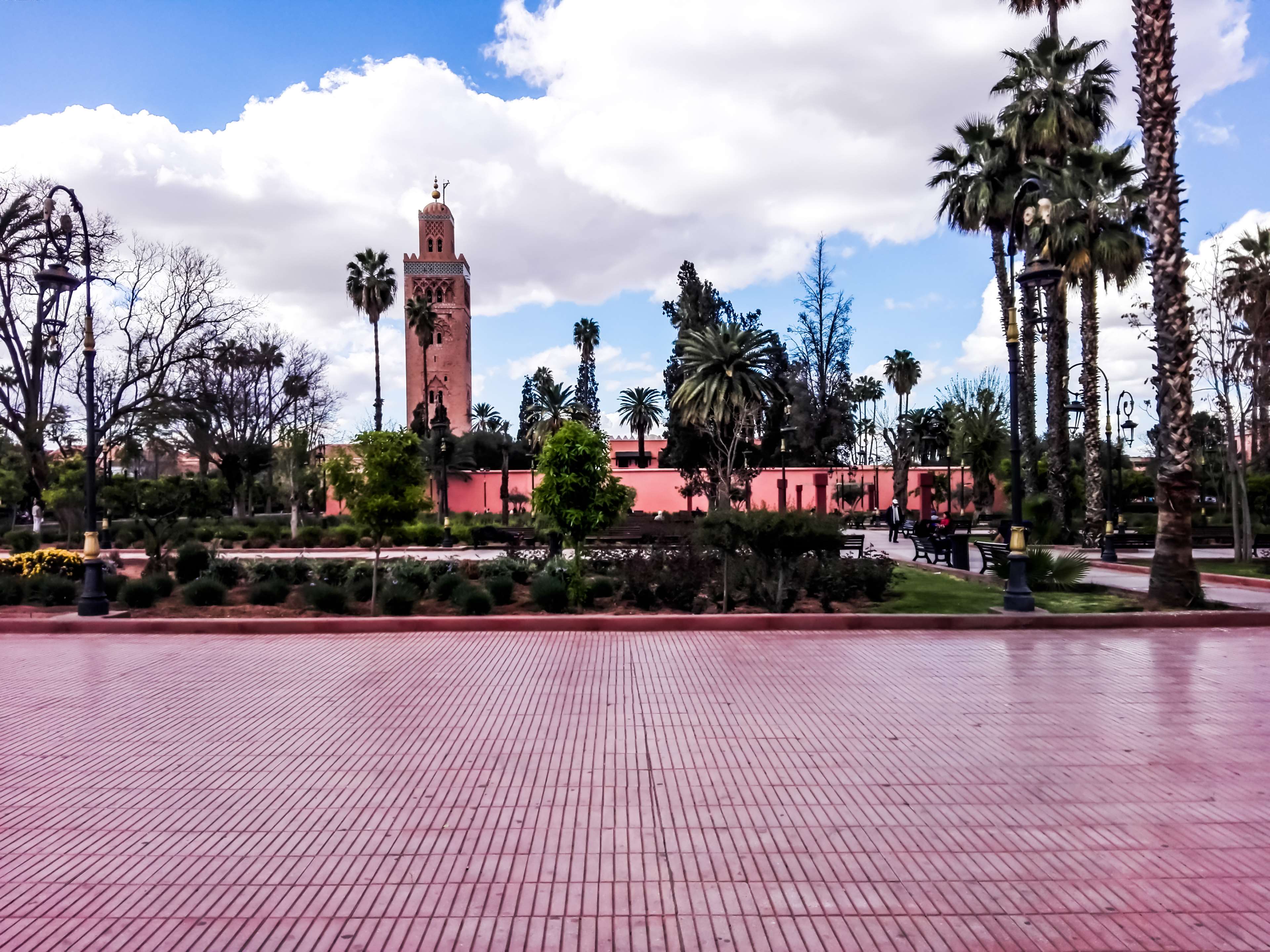 دورنمای زیبای مسجد کتیبه مراکش برای پست اینستاگرام