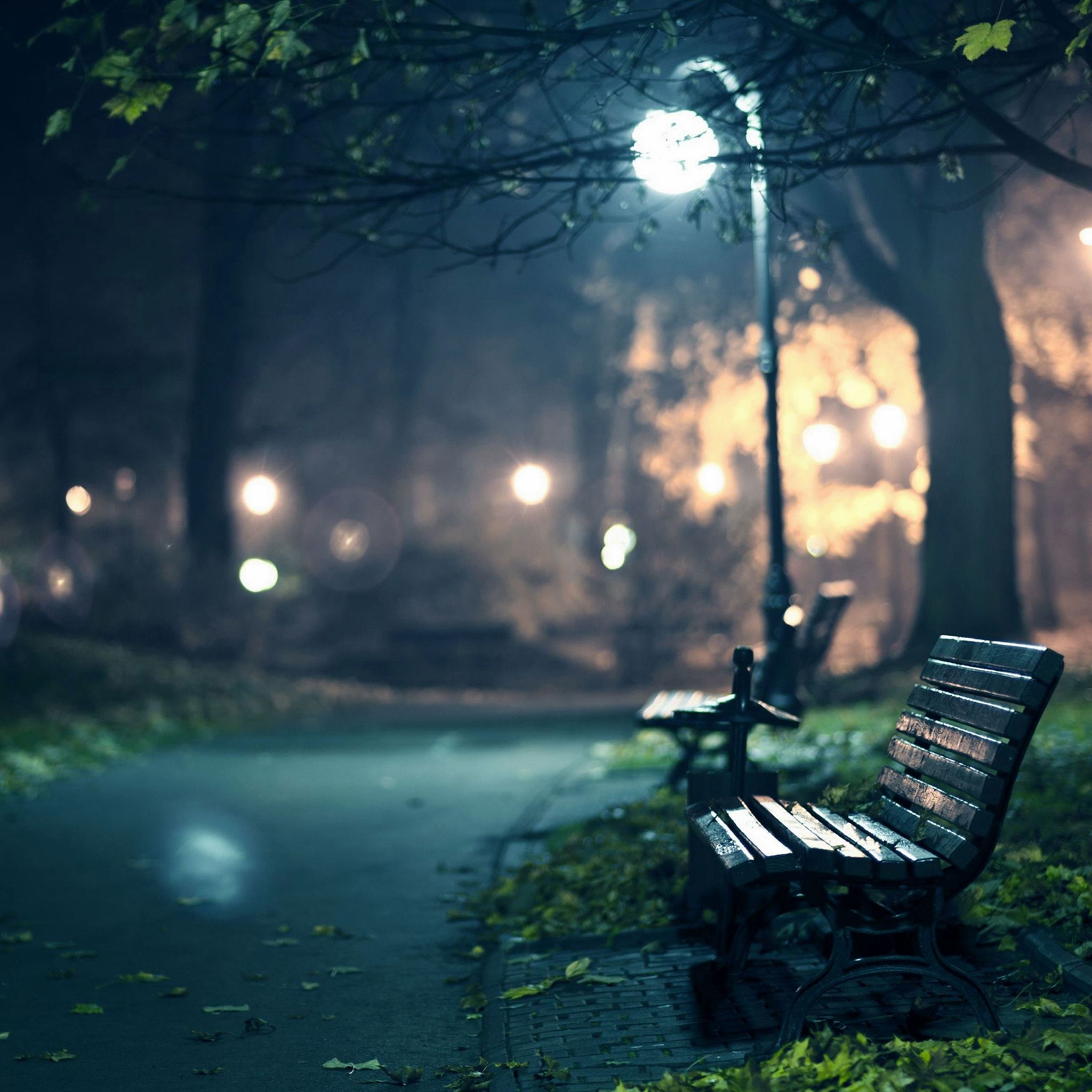 مشهور ترین عکس خیابان تنهایی با نیمکت و چراغ 1402