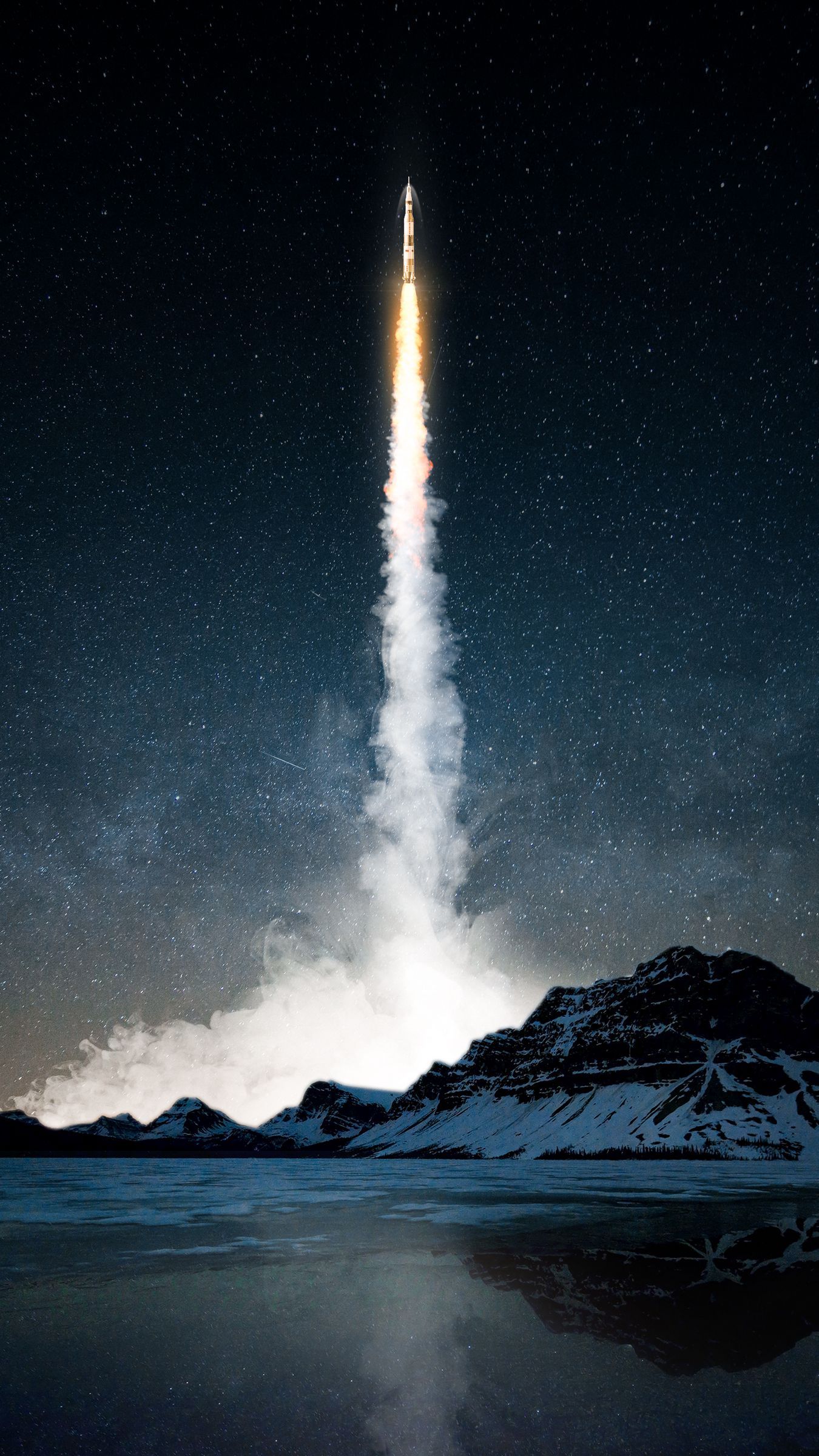 عکس جالب و دیدنی از موشک فضایی در کنار کوه بلند و برفی 