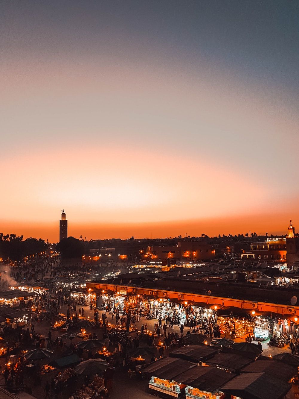 خوشگل ترین والپیپر بازار های پرجمعیت مراکش در شب