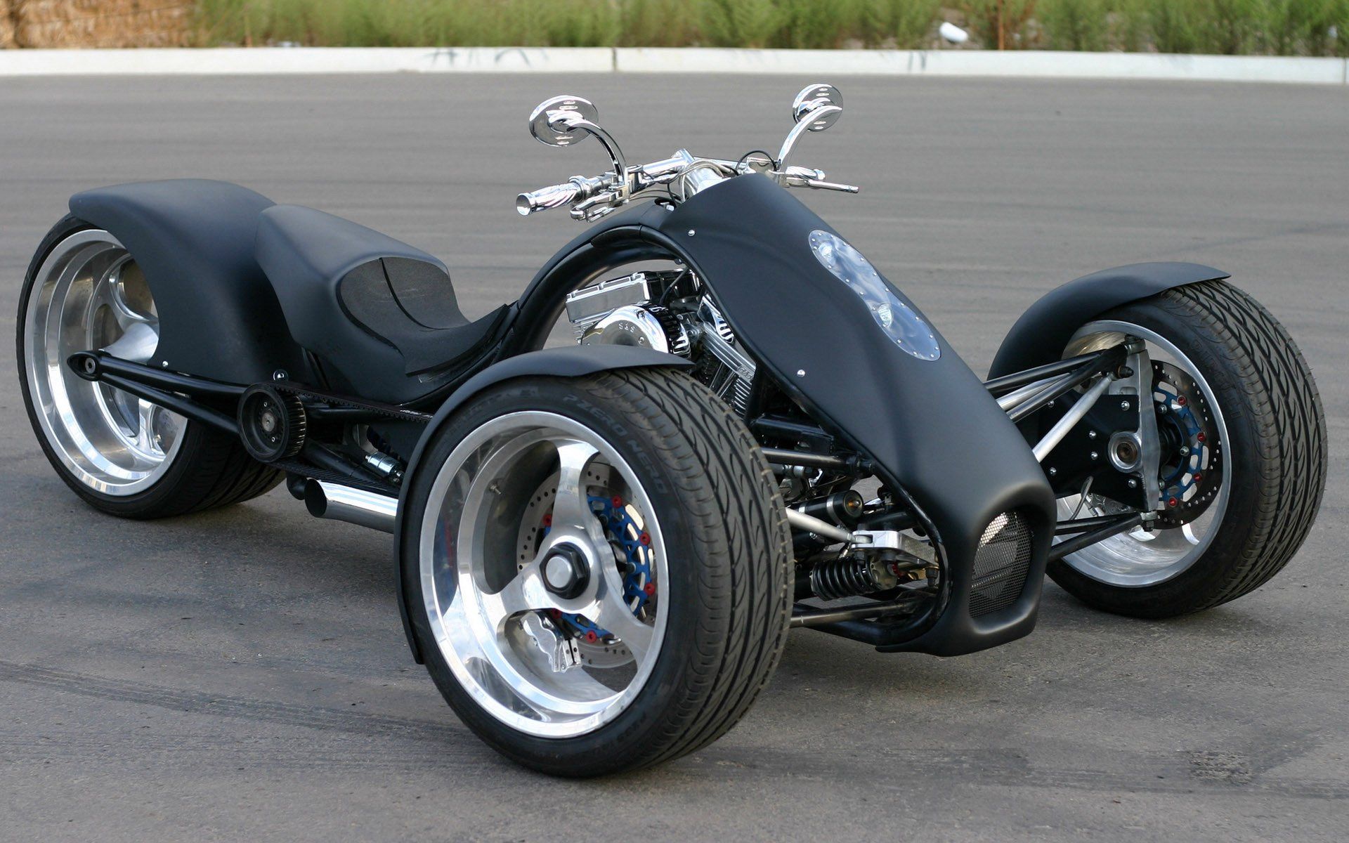 عکس دیزاین جدید موتور سیکلت سه چرخ HD