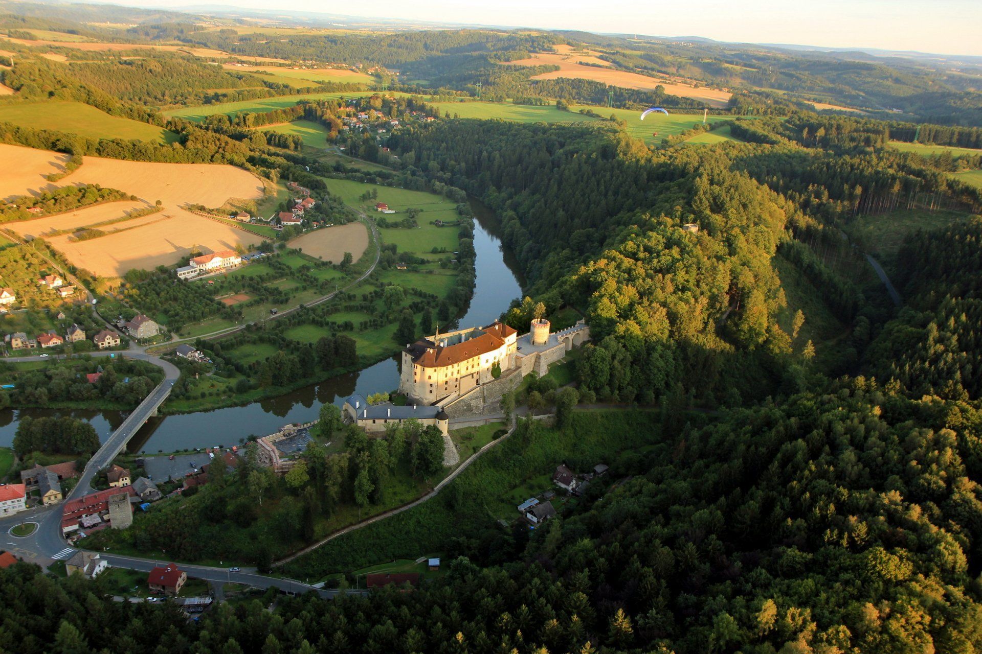 عکس هوایی از دهکده جمهوری چک