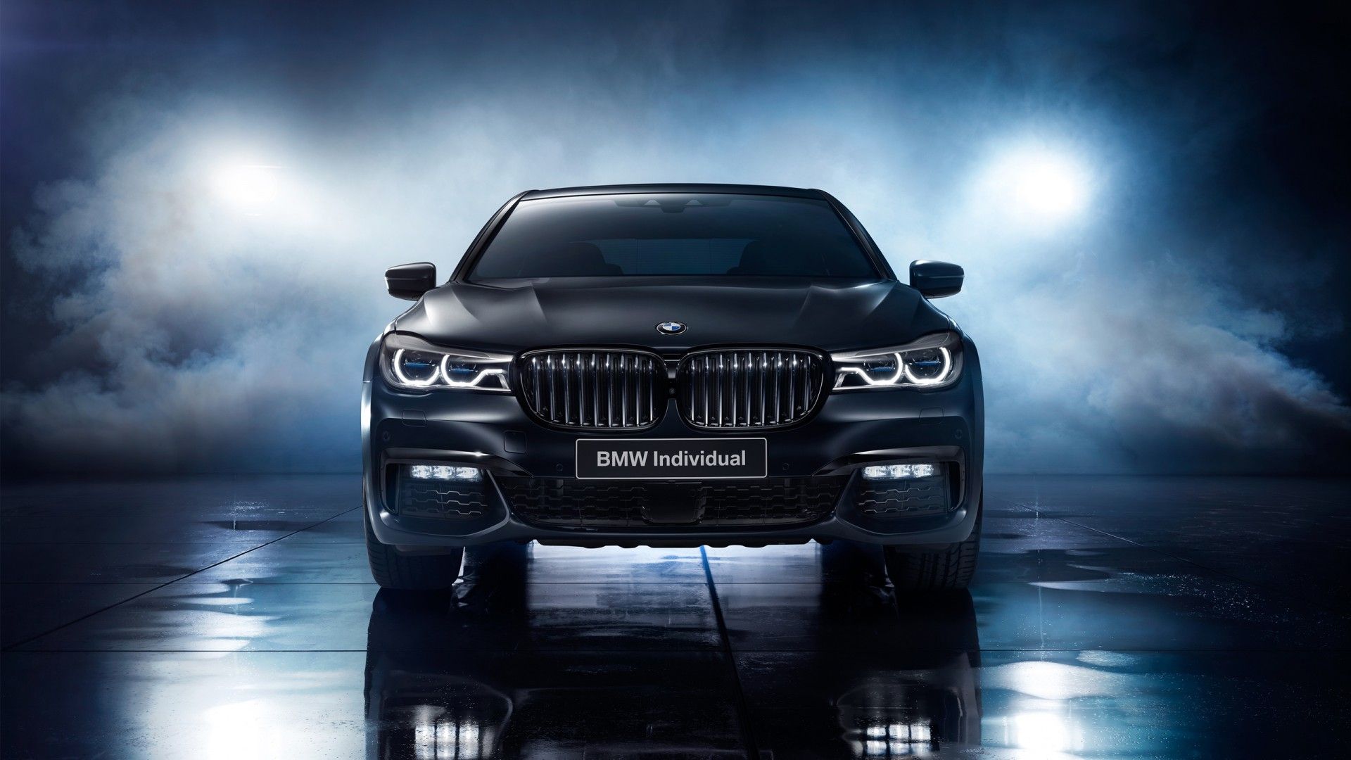 عکس گرافیکی BMW 2022