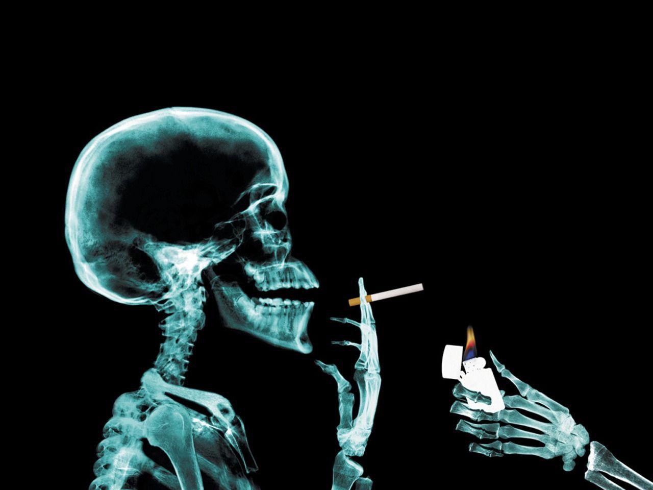 دانلود رایگان عکس رادیولوژی انسان در حال سیگار کشیدن