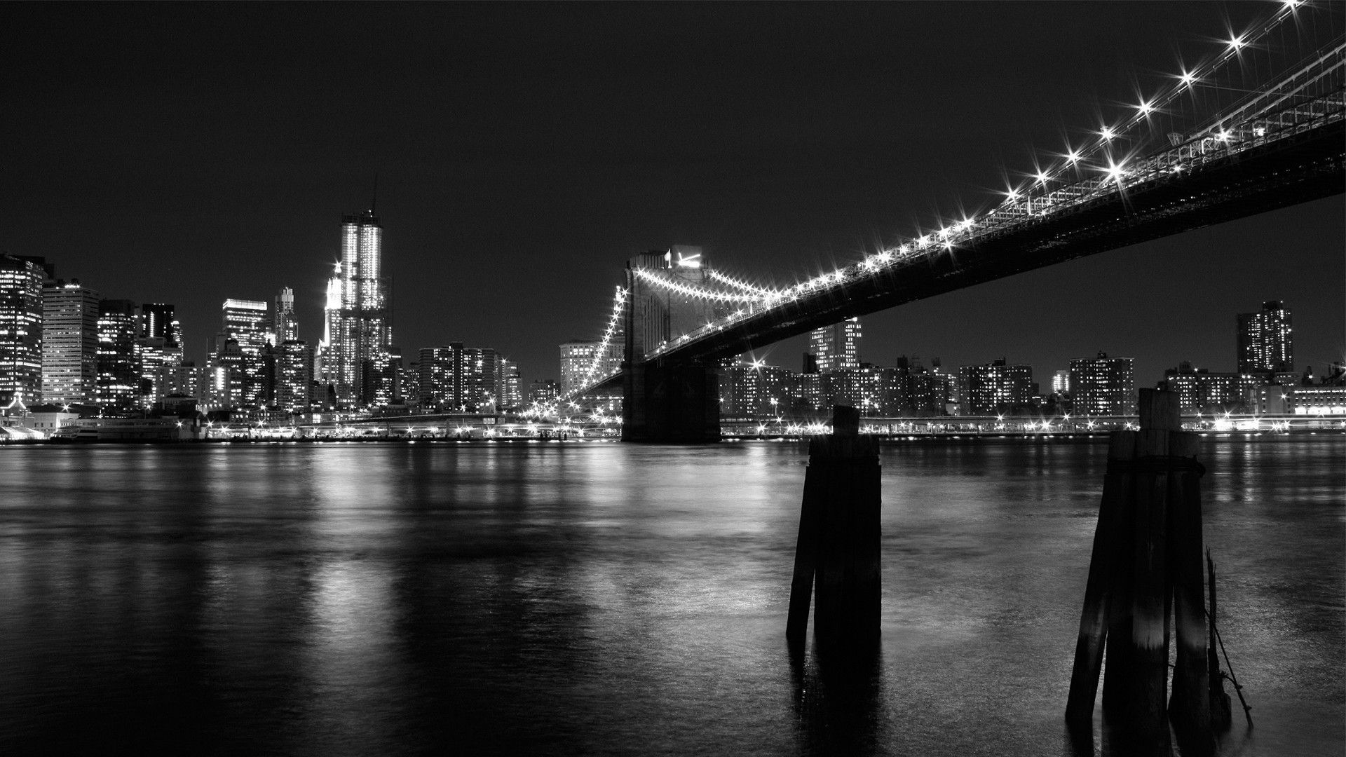 عکس هنری پل مشهور بروکلین در شب برای پست اینستاگرام