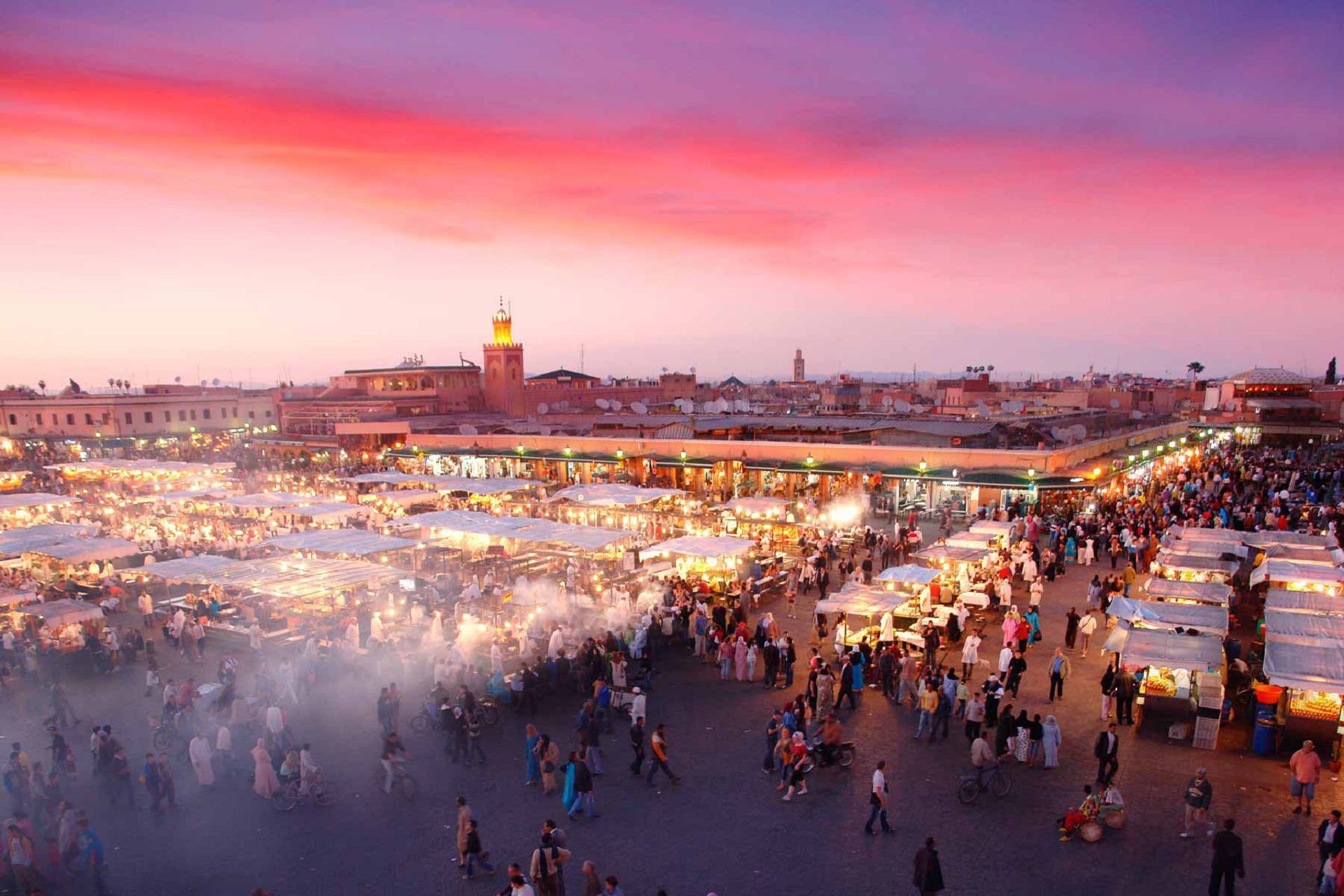 عکس بازار فوق العاده زیبا و شلوغ مراکش با کیفیت ویژه