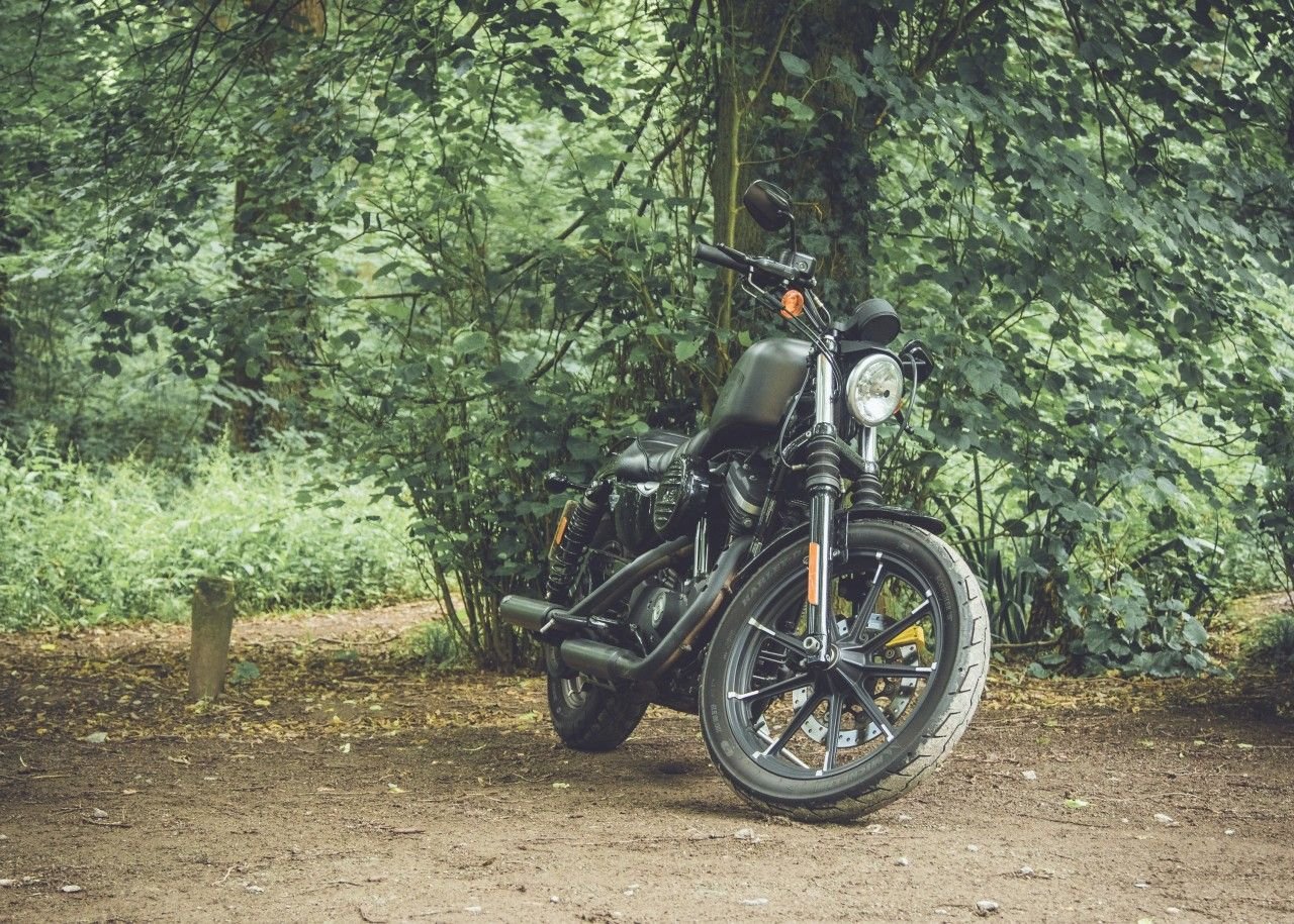 عکس موتور سیکلت اسپرت کلاسیک