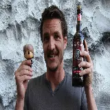چاپ قاب موبایل و گوشی Pedro Pascal با عروسک و نوشیدنی سریال گیم آف ترونز