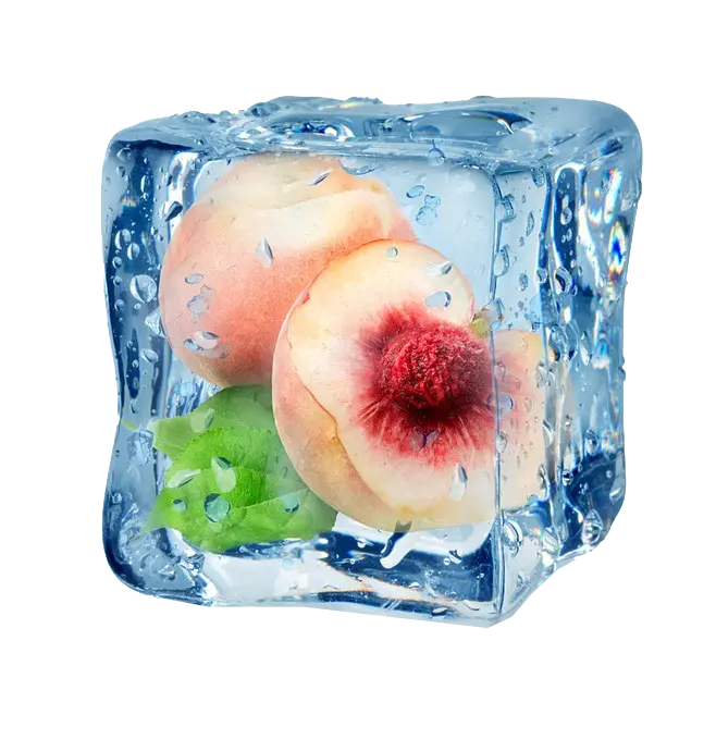  png رایگان عکس هلو درون قالب یخ مکعبی شیشه ای و شفاف
