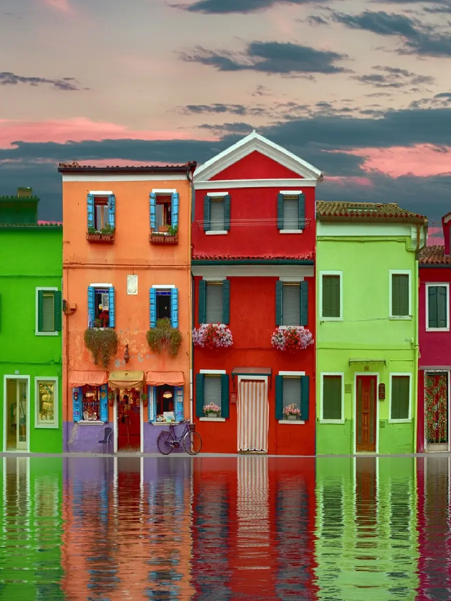 جدیدترین تصویر شهر ونیز ایتالیا با ساختمان های رنگی رنگی 