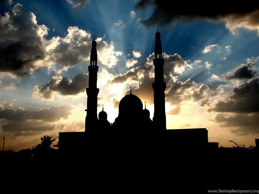زیباترین تصویر معنوی و مذهبی از آسمان زیارتگاه رایگان 