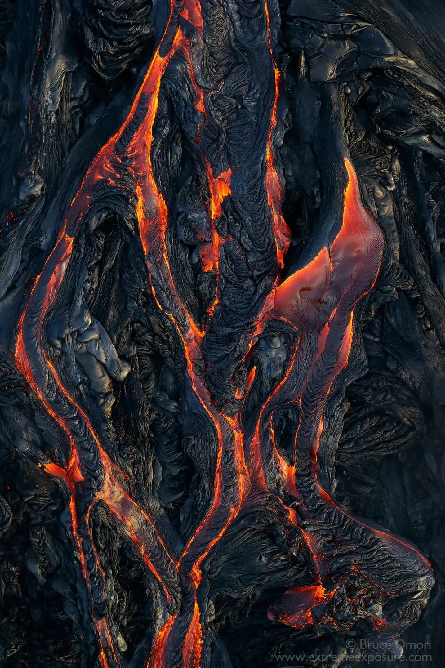  جدیدترین و ترسناک ترین تصاویر هنری از لاوا بیرون زده از آتشفشان های واقعی