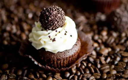 تصویر زیبا و دیدنی از کاپ کیک با طعم قهوه و شکلات 