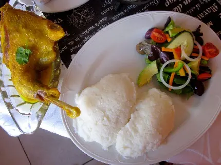 دانلود عکس استوک full HD دلپذیر ترین و معروف ترین غذای آفریقایی 