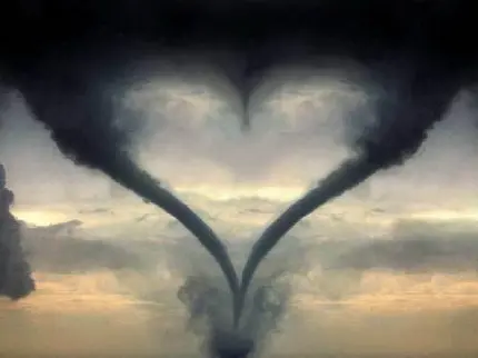عکس قلب ساخته شده توسط گردباد با کیفیت مناسب پروفایل