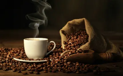 پس زمینه های قهوه معطر در فضای آرامش دهنده با کیفیت عالی