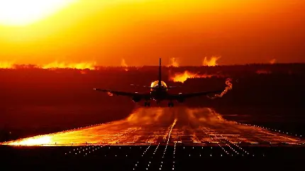 دانلود تصویر قشنگ لحظه تیک آف هواپیما از روی باند فرودگاه 