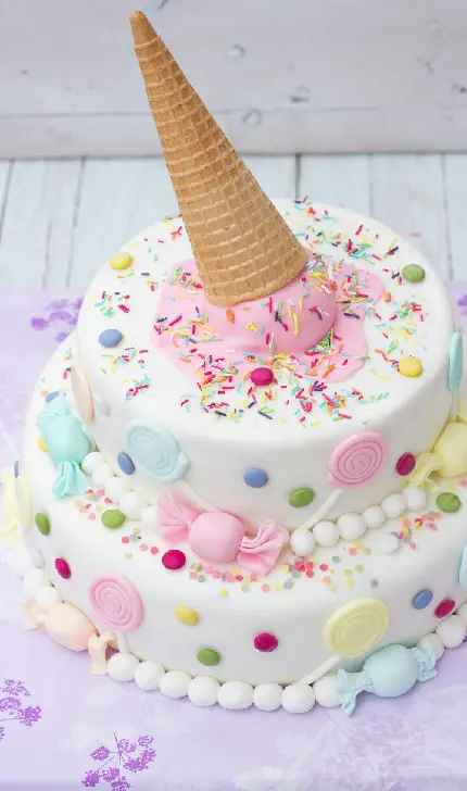 قشنگ ترین والپیپر کیک بستنی با طرح های آبنباتی و شکلاتی رنگی