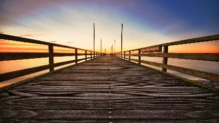 عکسی خیلی حیرت بر انگیز از پل چوبی نا متناهی و آسمان رویایی