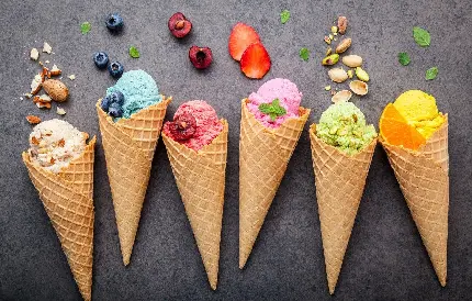 عکس شگفت انگیز بستنی قیفی های شیرین با انواع طعم و رنگ میوه ای