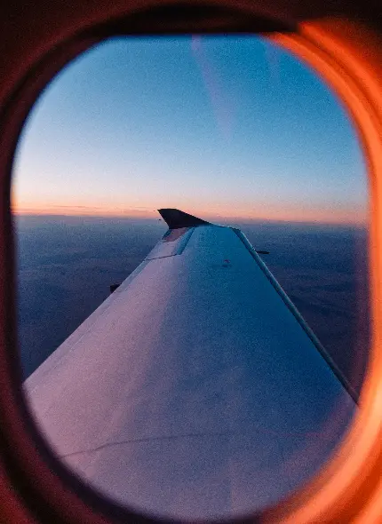 عکس از پنجره هواپیما در حال پرواز برای پروفایل خاص پسند ها