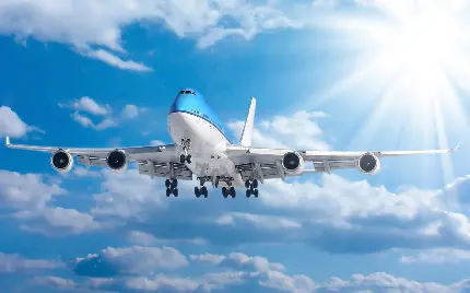 جدیدترین تصویر پرواز هواپیمای ترابری آبی سفید بزرگ