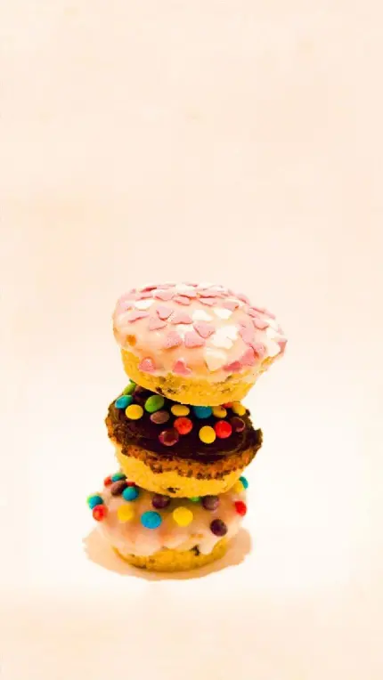 جدیدترین والپیپر کاپ کیک های رنگارنگ برای آیفون و سامسونگ