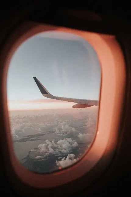 خوشگل ترین تصویر پنجره هواپیما بر فراز سواحل و اقیانوس ها