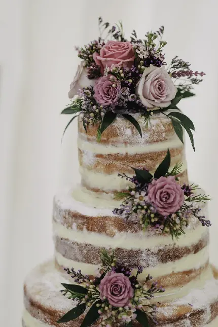 عکس مدل تزیین کیک عروس بسیار جذاب برای مراسم عروسی لاکچری