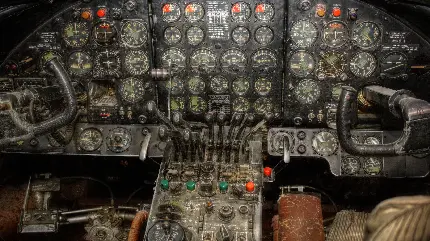 عکس اتاق خلبان یکی از بزرگترین هواپیماها در گذشته 