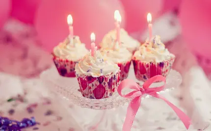 دانلود خوشگل ترین ست کیک های فنجانی تولد با کیفیت اچ دی 