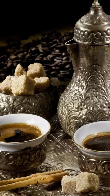 دانلود والپیپر پر ابهت قهوه ترک اصیل در فنجان و ظروف سنتی