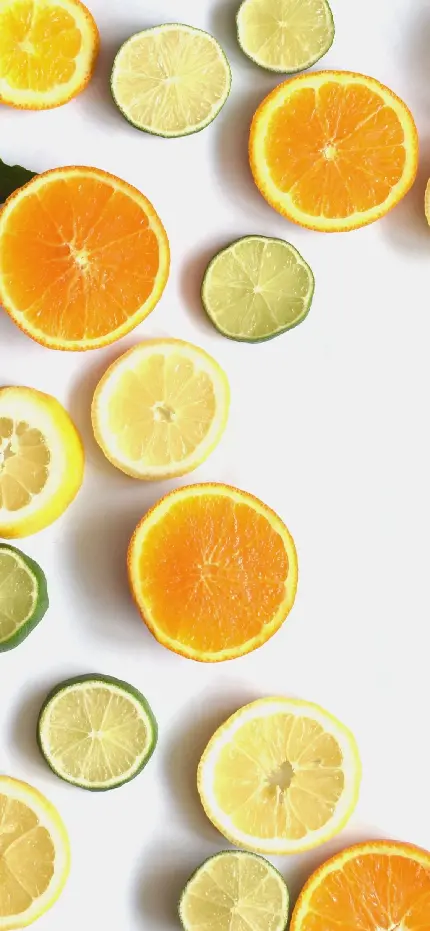 عکس مخصوص تبلیغات از پرتقال و لیموهای سبز و طلایی 
