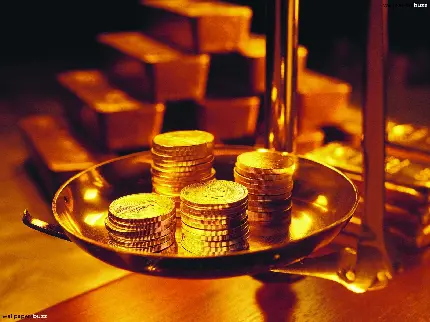 دانلود تصویر استوک جذاب سکه طلا و شمش های روی هم طلا 